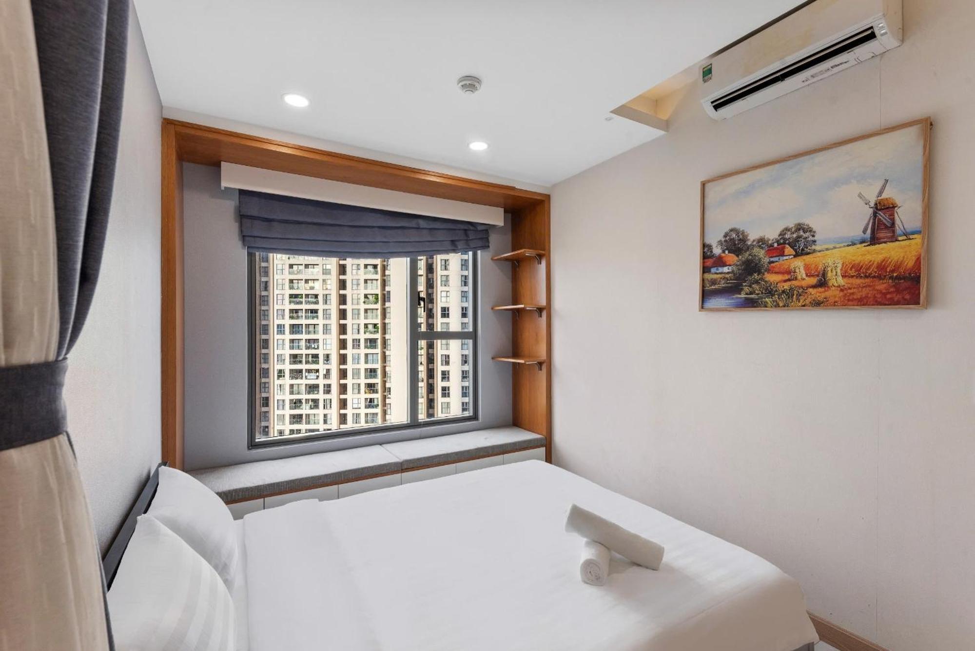 Apartment With Me Saigon - Rivergate Building