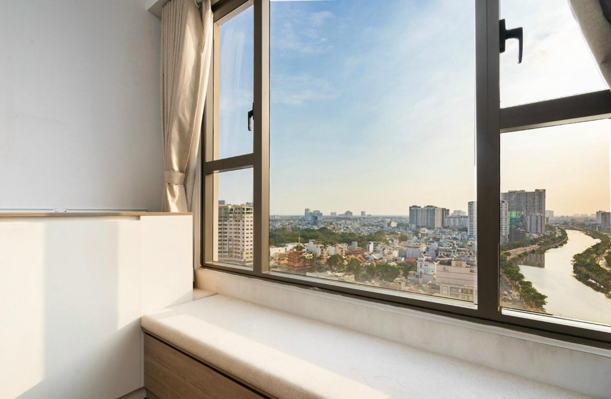 With Me Saigon - Rivergate Building Apartment *