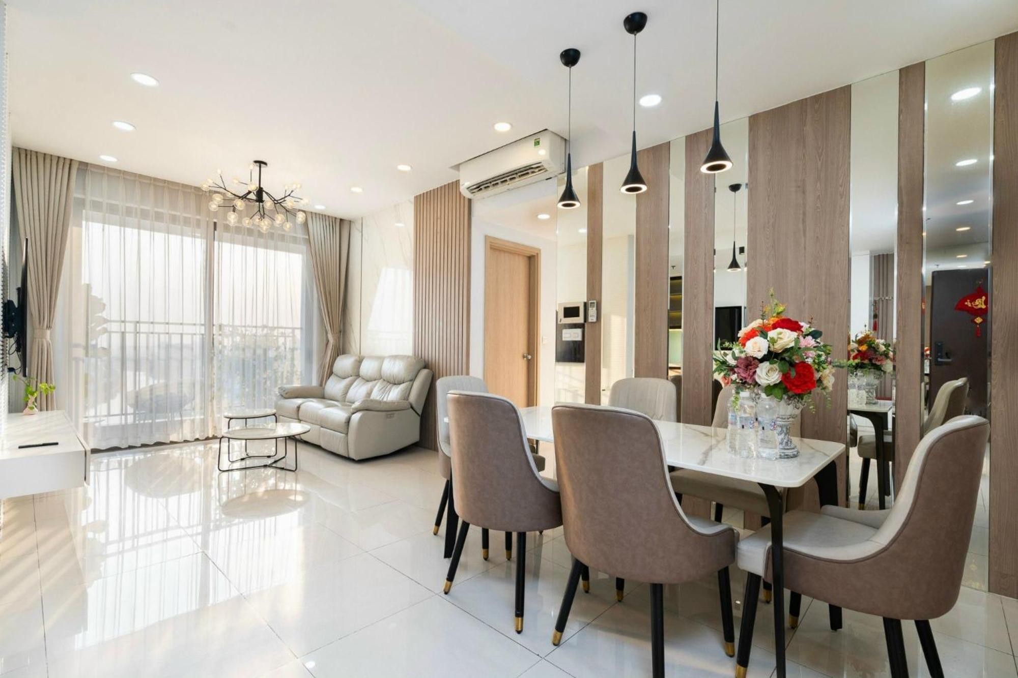 Apartment With Me Saigon - Rivergate Building *